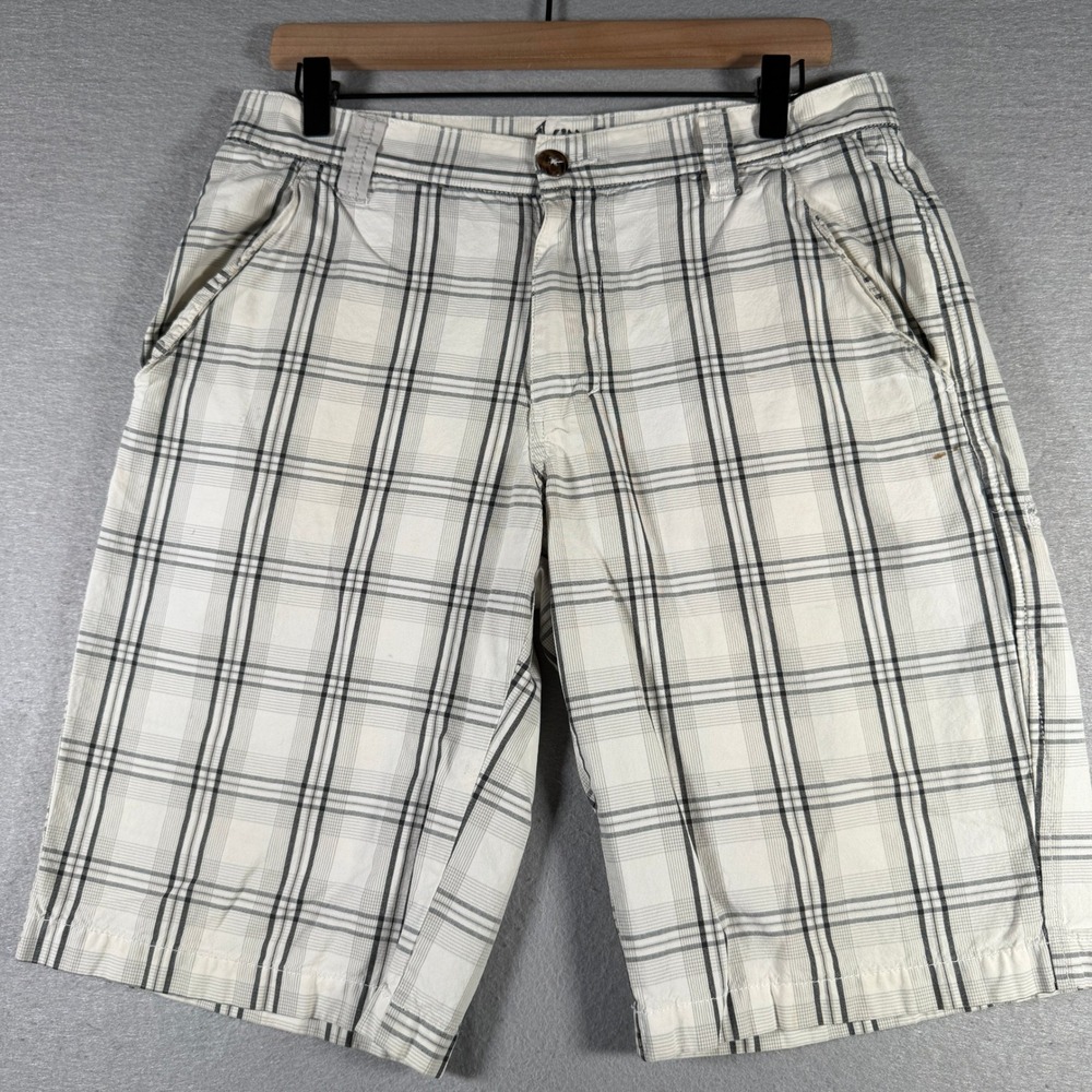 Kirra Mens Plaid Flat Front Shorts White Grey Cotton Size 32 Casual Summer 12in